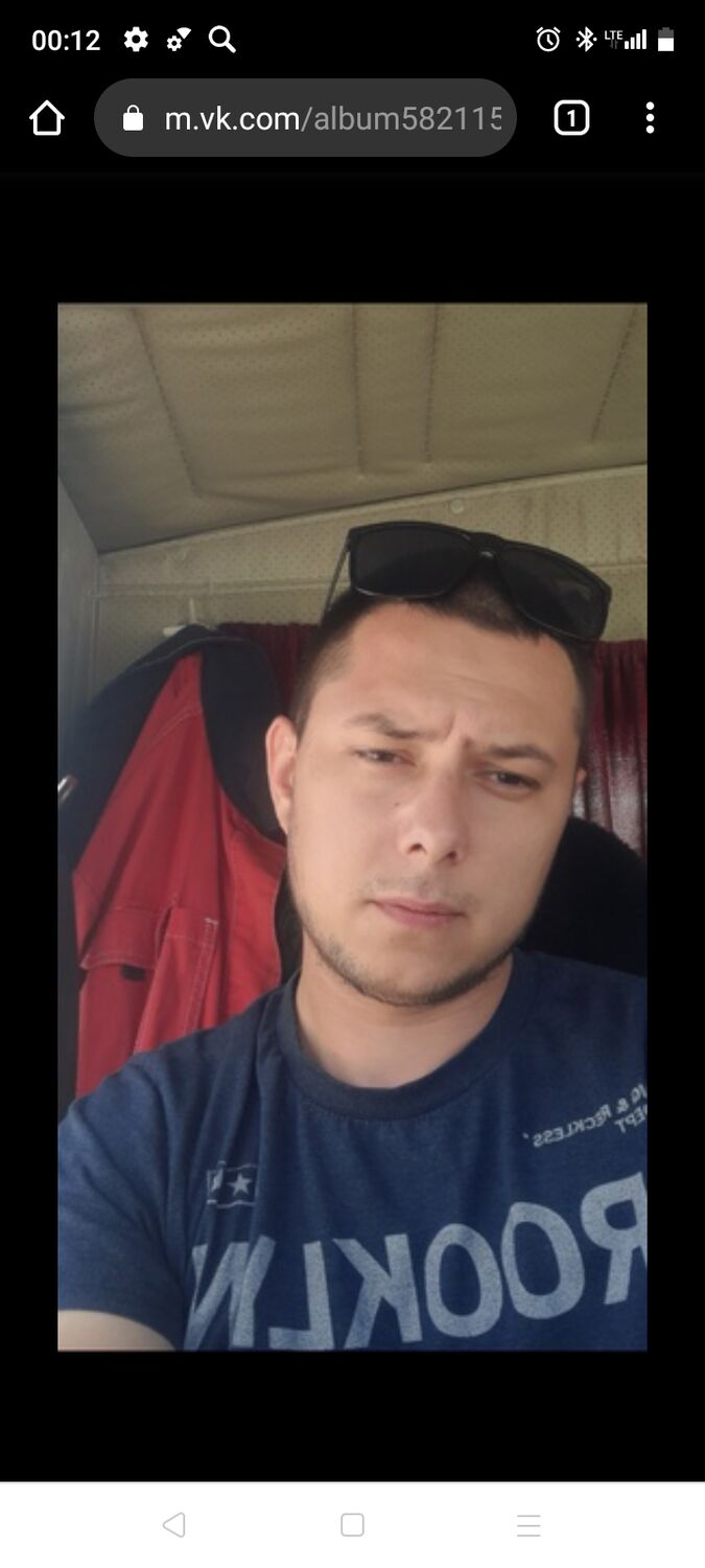  28136348  , 32 ,    