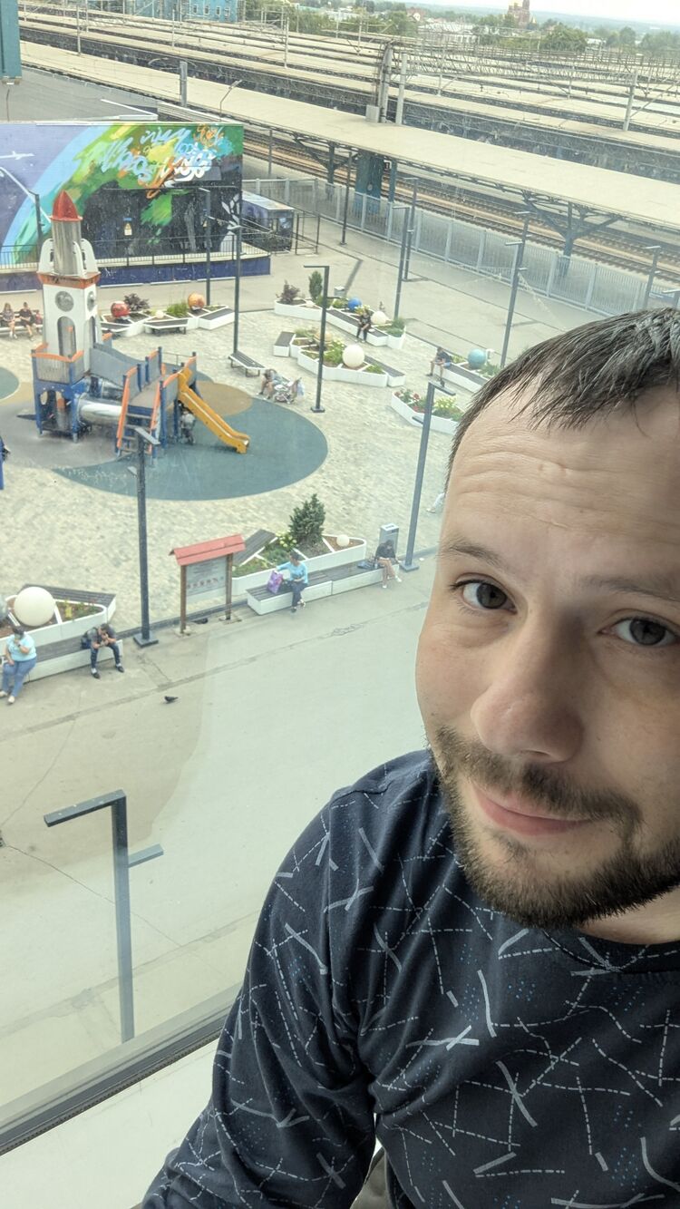  53121138  Vladimir, 35 ,    --