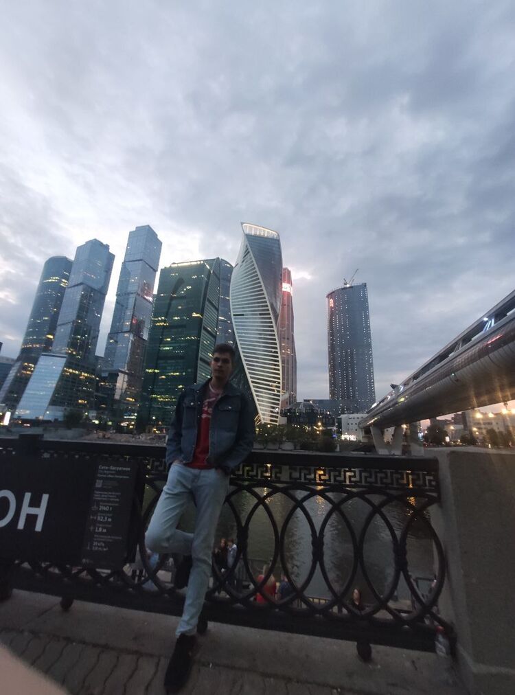  ,   Vlad, 25 ,   ,   , c , 