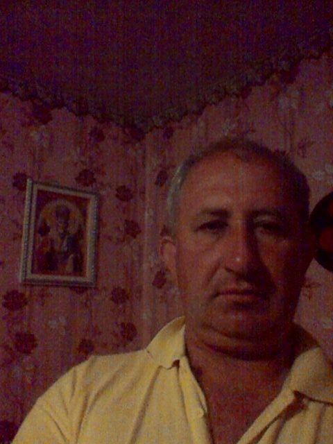 17963408  Alekss, 45 ,    