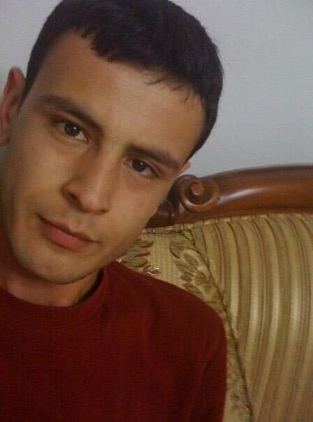 37588478  Arjen, 43 ,    