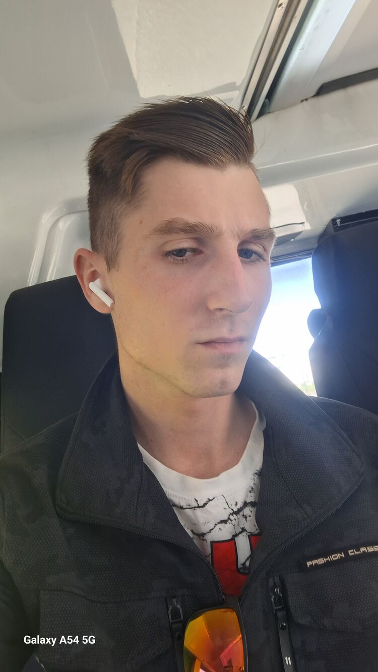  43584068  , 24 ,    