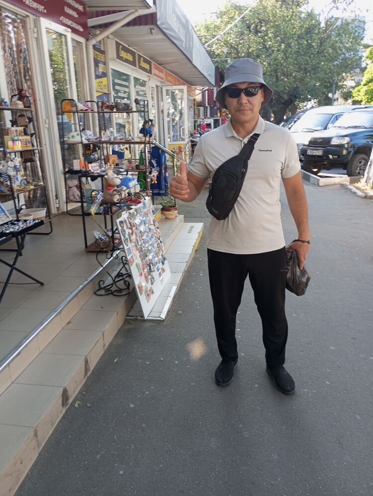  53729348  Sherzod, 38 ,    