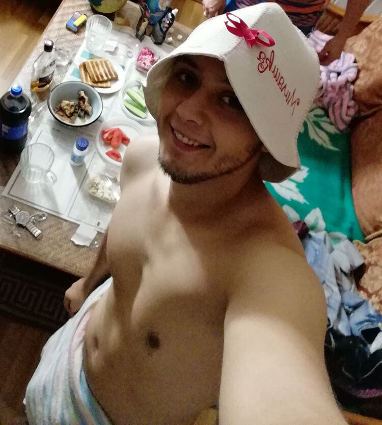  ,   Nick, 32 ,   ,   , c 