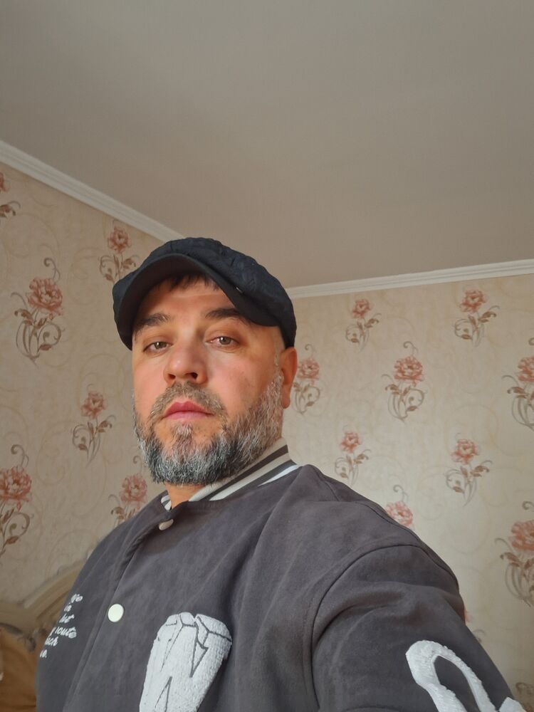  46632948  , 39 ,    
