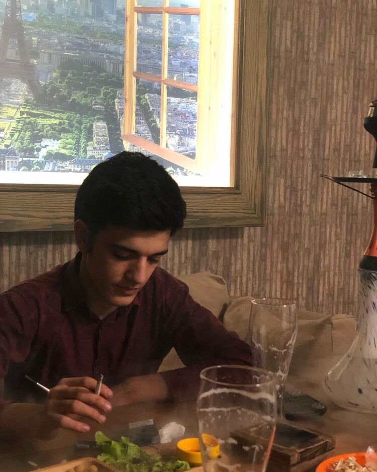  26181528  Suleyman, 23 ,    