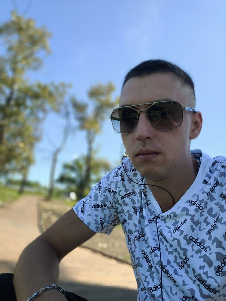  ,   Prosto, 32 ,   ,   