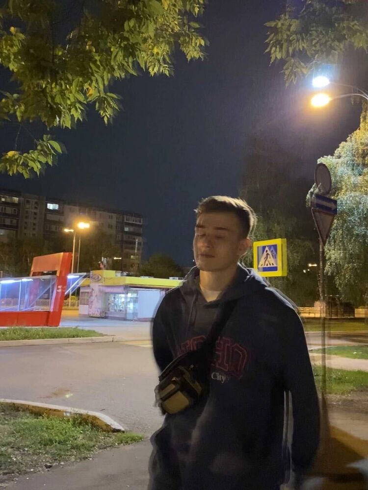   ,   Morendy, 24 ,   ,   