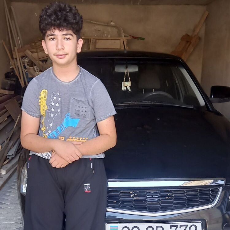  29523378  Yagubbov, 21 ,    