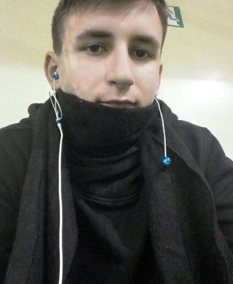  45079148  , 27 ,    