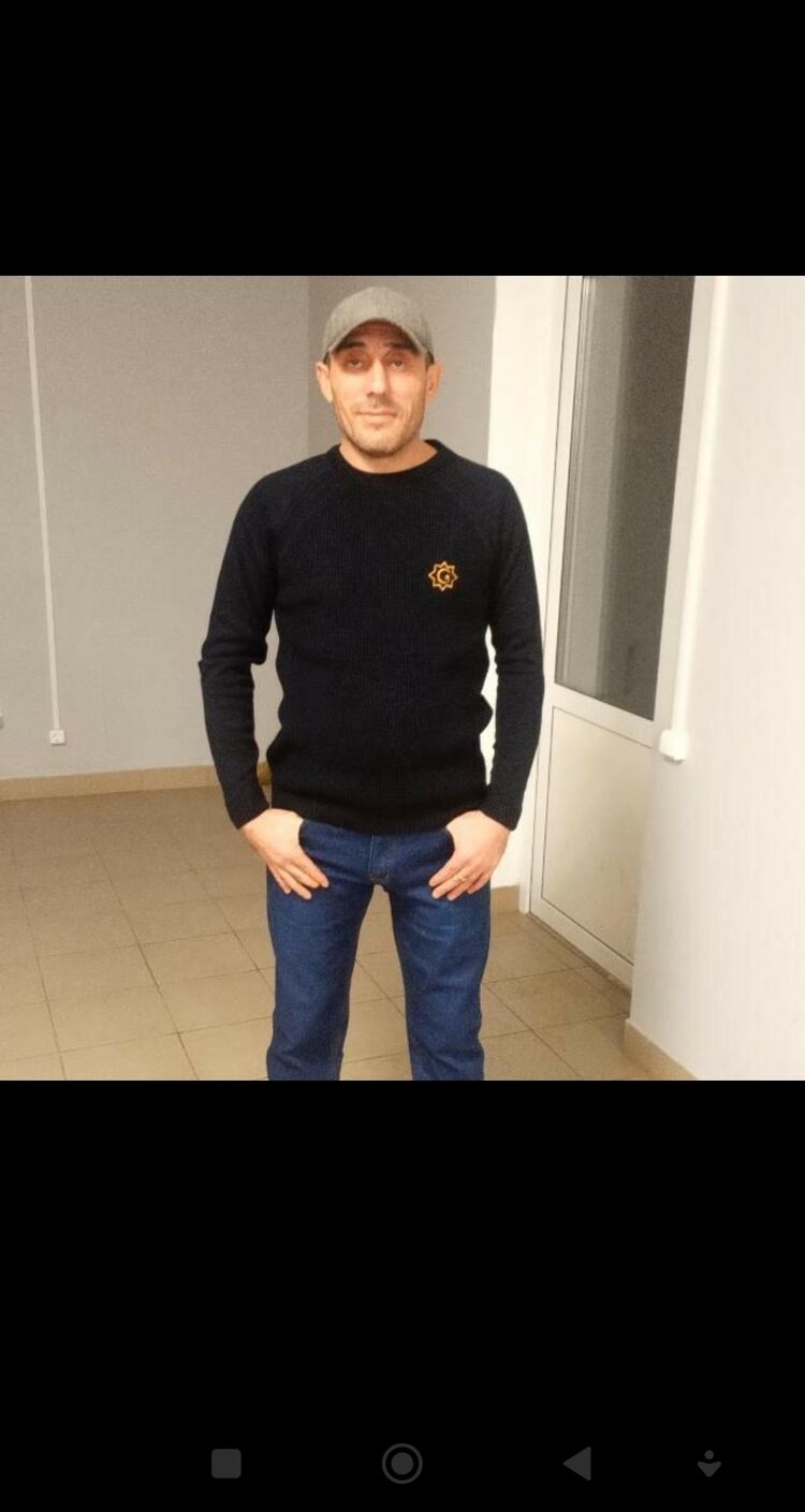  33585698  , 44 ,    