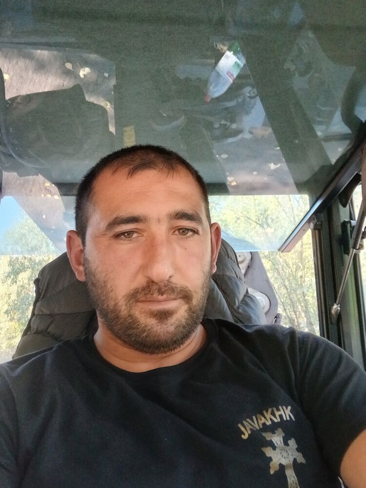  45853248  , 33 ,    