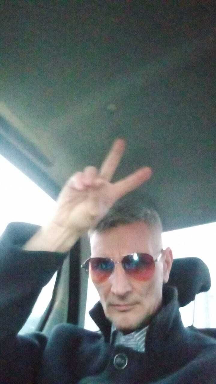  46903838  , 49 ,    