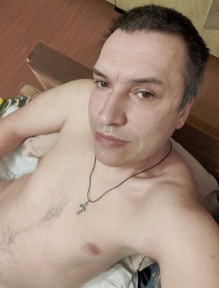  52908928  Den, 47 ,    
