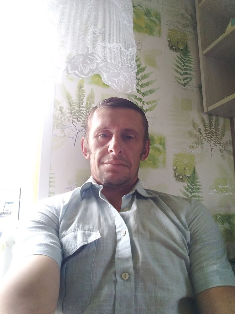  ,   Eevgenii, 44 ,   ,   , c 