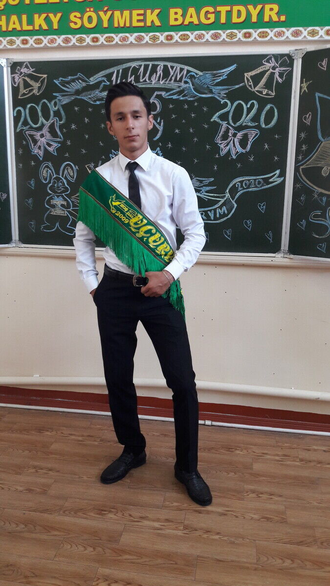  21502018  Yslam, 29 ,    