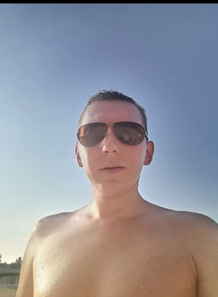 28861118  , 37 ,    