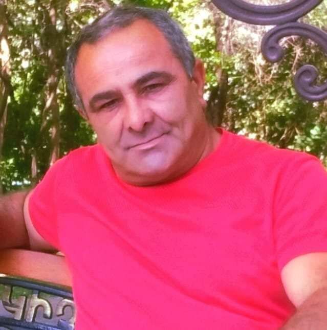  46697828  Hayk, 50 ,    