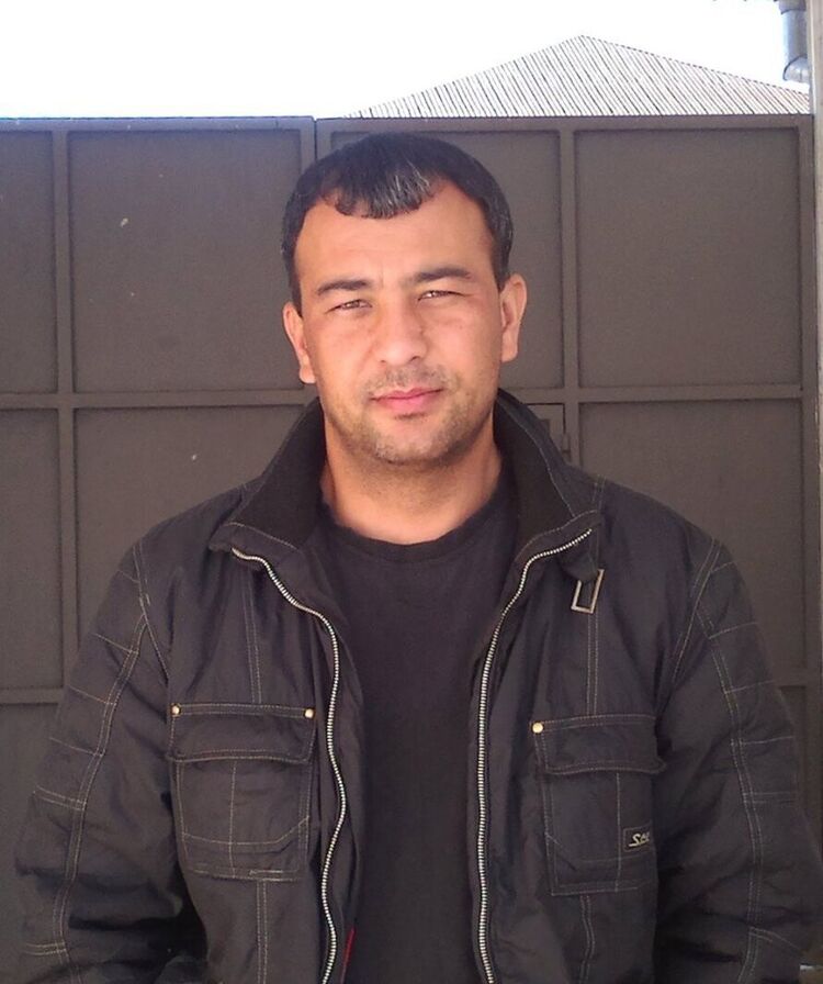  ,   Ali, 45 ,  