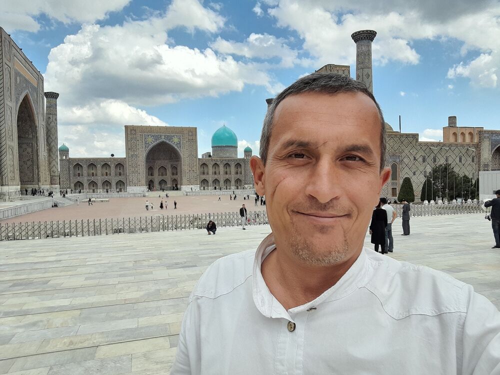  36010348  Arif, 44 ,    -