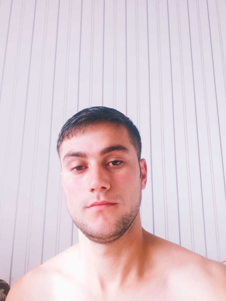  33591808  Ali, 32 ,    