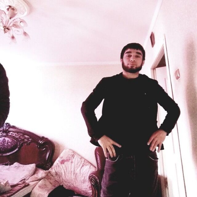  33805818  Nasr, 29 ,    