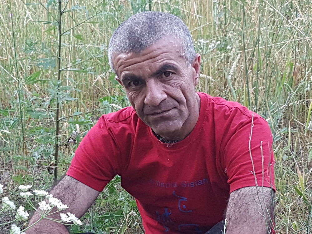  ,   Sargis, 51 ,   