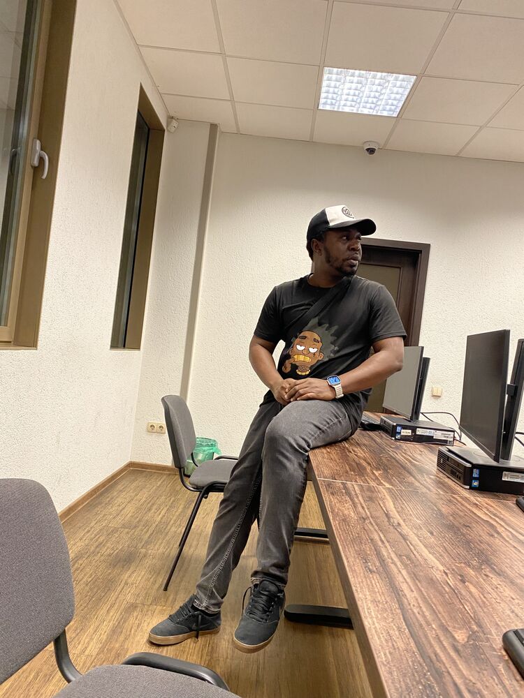  54119068  Johnny, 39 ,    