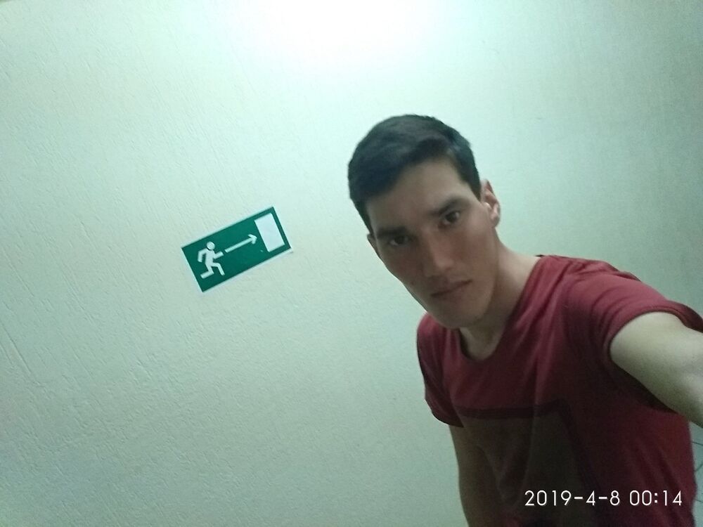  15727158  Aman, 33 ,    