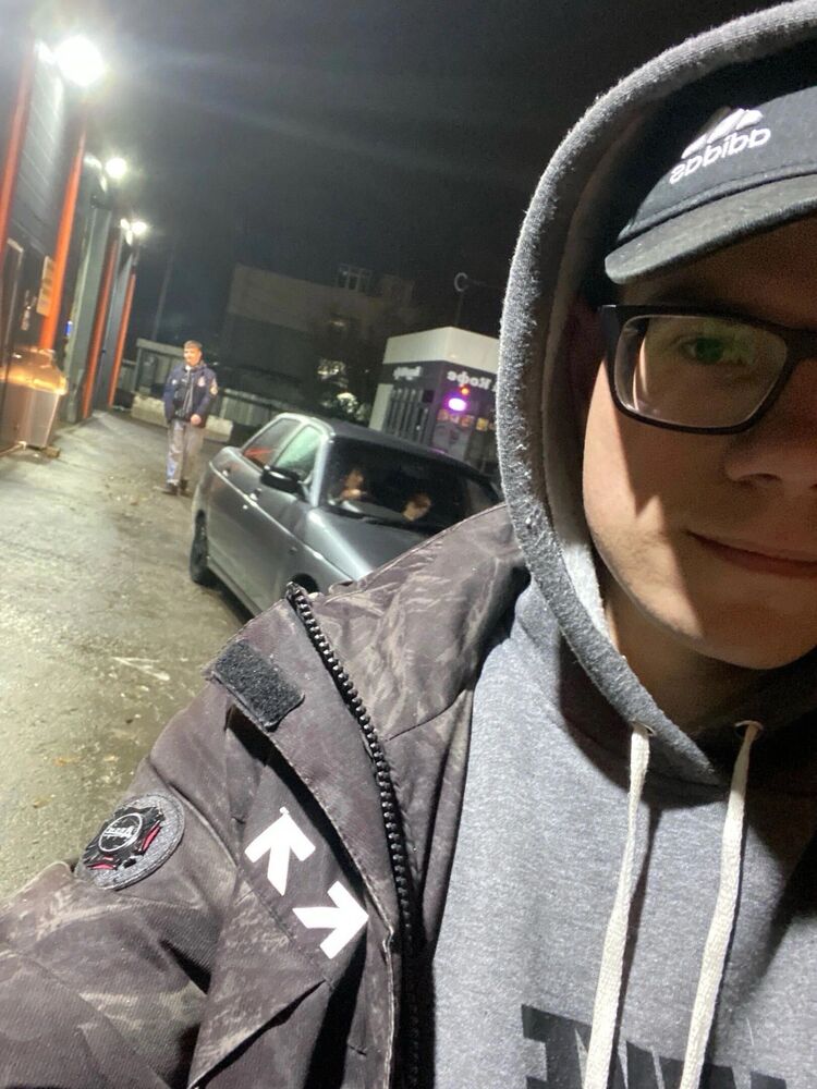  51275258  , 24 ,    