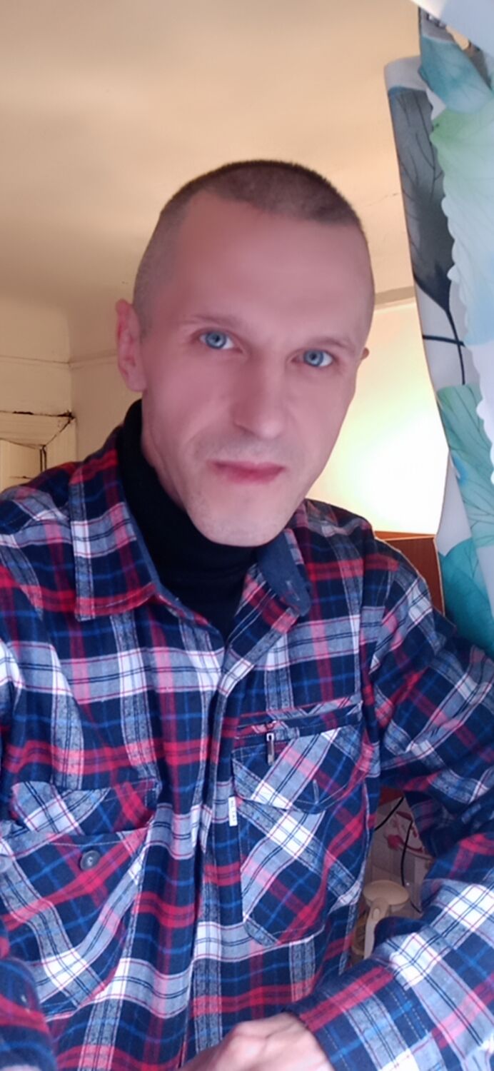  47462768  Oleg, 46 ,    