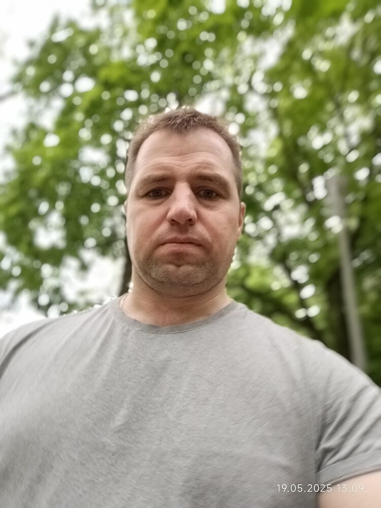 ,   Dima, 44 ,   ,   , c , 