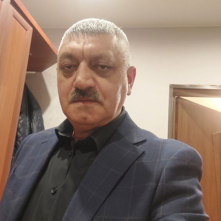  42961538  , 51 ,    