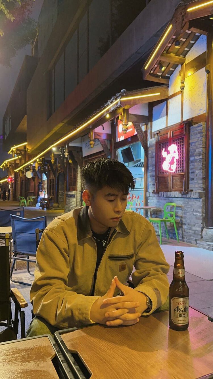  44321068  Yinxin, 27 ,    