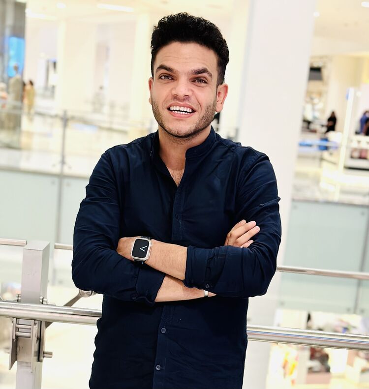  39659518  Abanoub, 28 ,    Soho