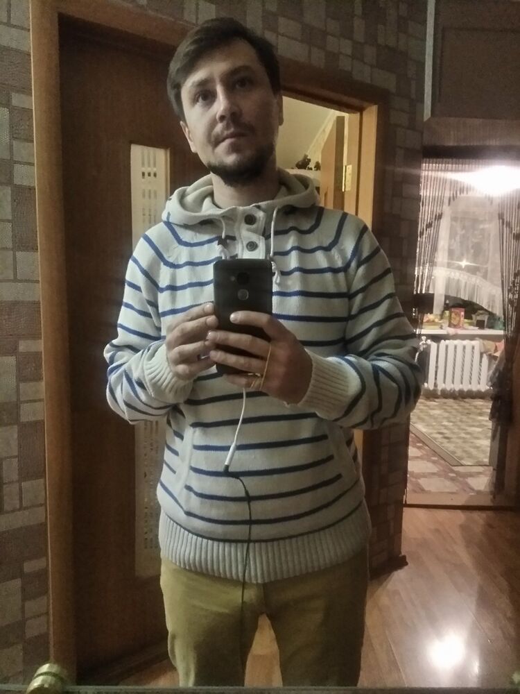  11154858  Alemyki, 37 ,    