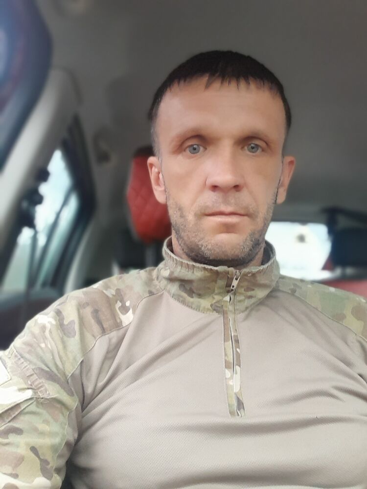  41375848  Dima, 41 ,     