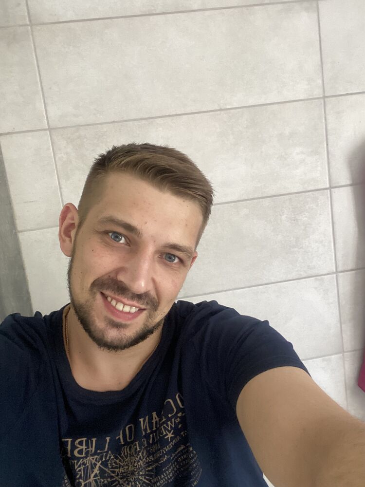  ,   Taras, 29 ,   ,   