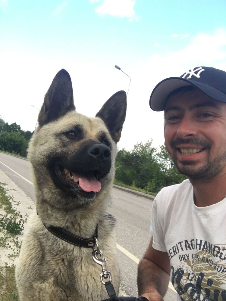 ,   Mihail, 32 ,   ,   , c 