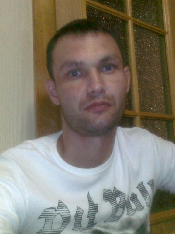  15816309  Oleg, 41 ,    