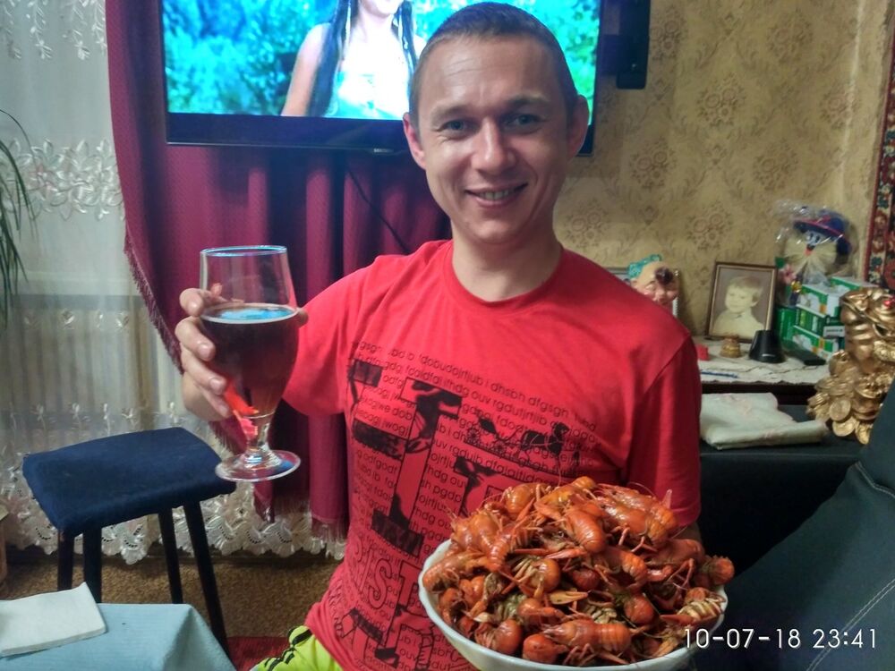  13065778  Vlad islav, 42 ,    