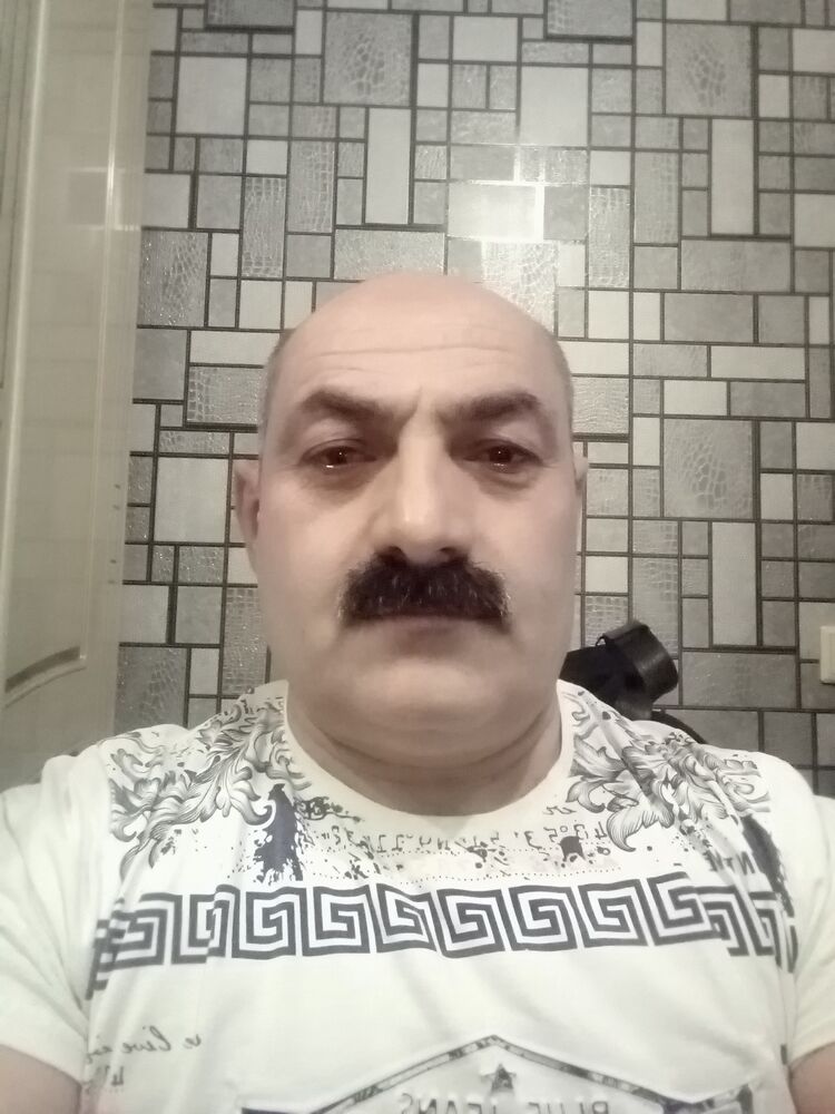  28530308  , 52 ,    
