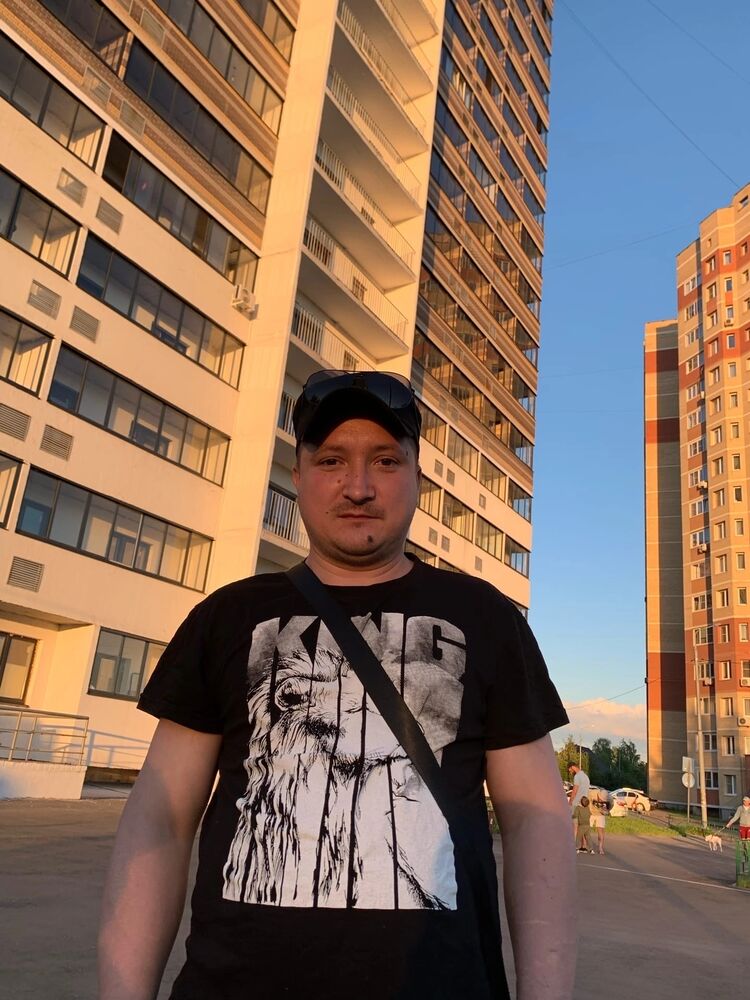  ,   Sergey, 37 ,   ,   , c , 