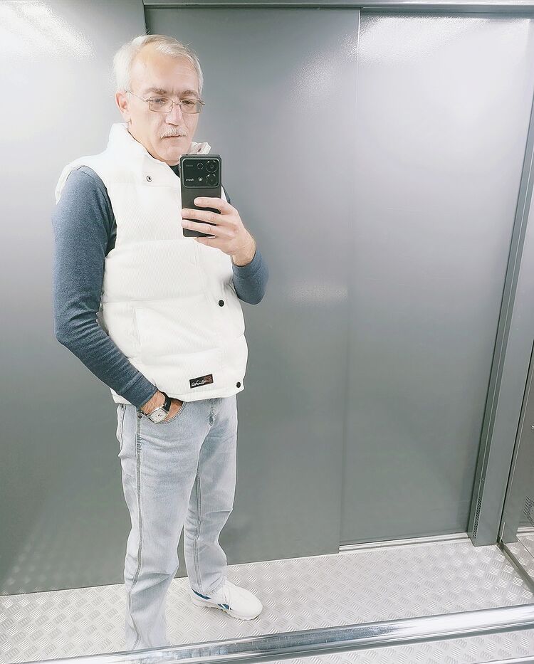  46695388  , 49 ,    