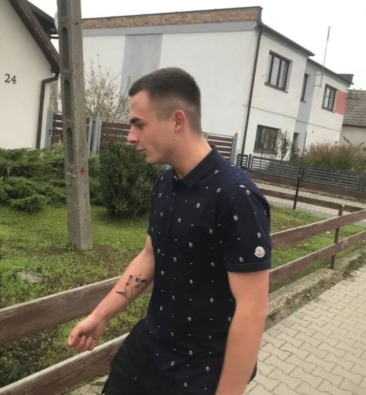  54190388  Ivan, 27 ,    