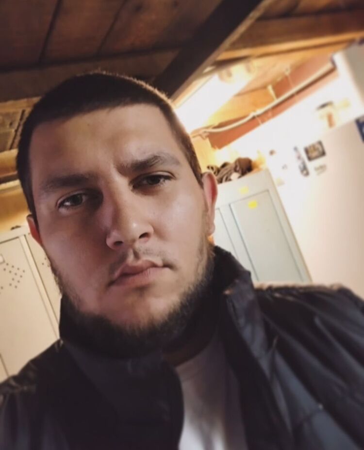  44747288  , 24 ,    