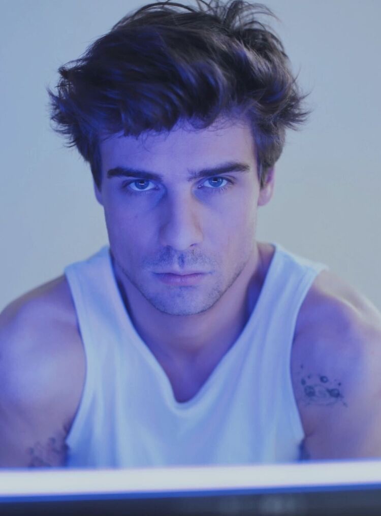 ���� 39074748 ������� �������, 28 ���, ���� ���������� � ������