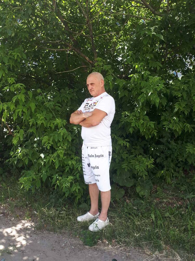  33313008  Vladimir, 64 ,     