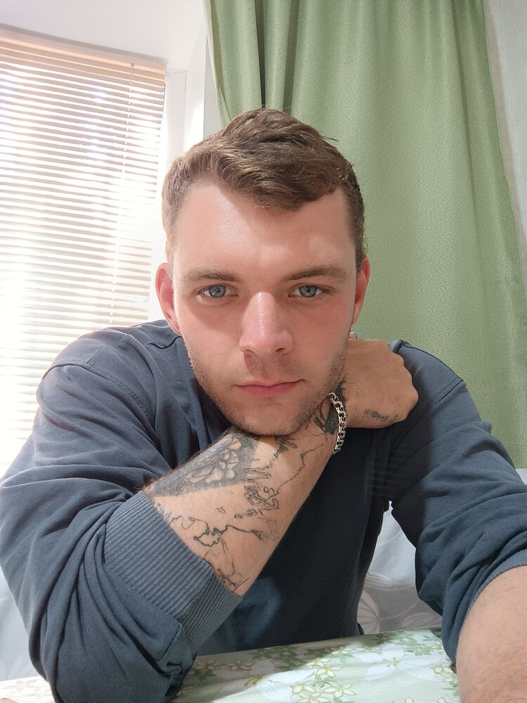  45778638  , 28 ,    