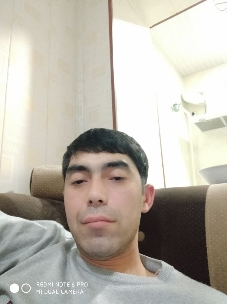  18390028  Nodir, 42 ,    